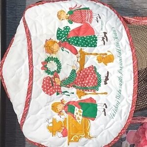 Holly Hobbies Apron Holiday Fixings Red Green Christmas Quilted Waist Tie